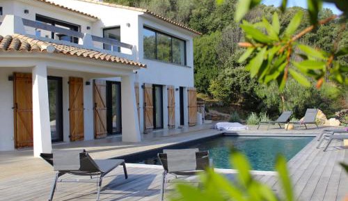 Villa - Beach Front