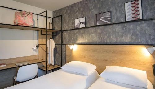 Standard Twin Room