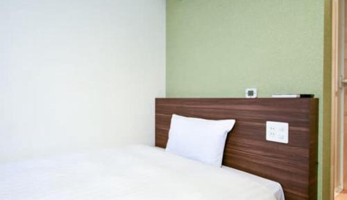 Single Room with Shower - Smoking