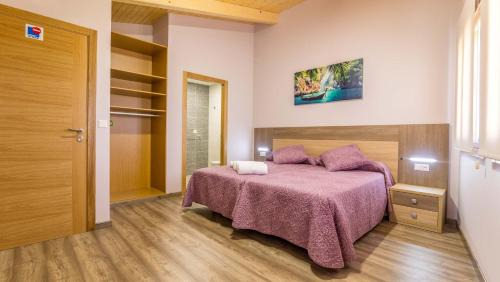 Twin Room with Private Bathroom