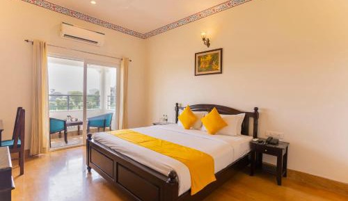 King Room with Balcony