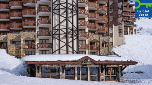 Two-Bedroom Apartment with Mountain View (7 People) - South Side