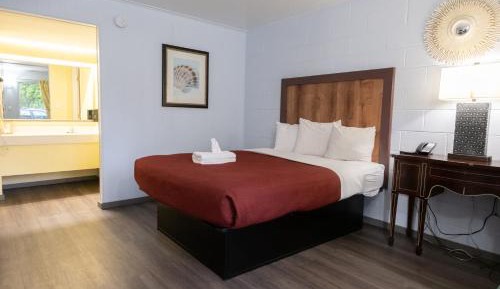 Queen Room