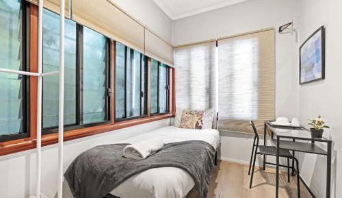 Single Room with Shared Bathroom