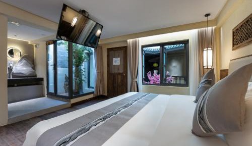 King Room with Garden View