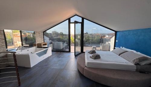Double Room with Spa Bath