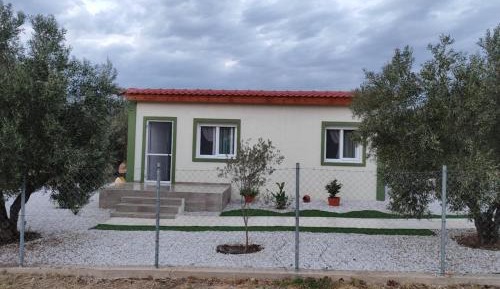 One-Bedroom House