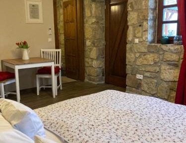 One-Bedroom Apartment with Garden View
