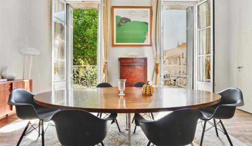 Apartment with Garden View