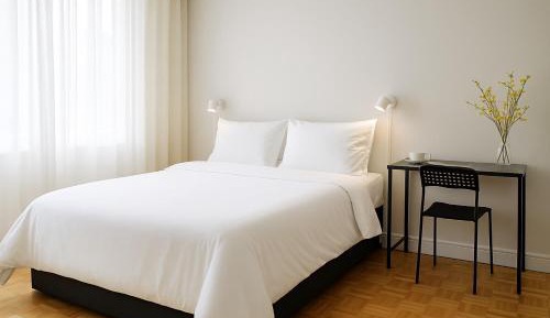Queen Room with Shared Bathroom