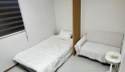 One-Bedroom Standard Apartment