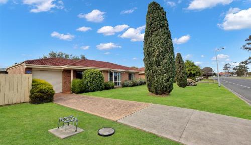 Two-Bedroom Holiday Home