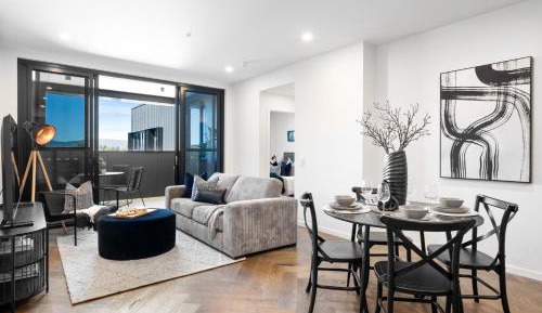 One-Bedroom Apartment with Balcony