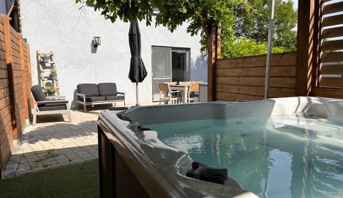Double Room with Private External Bathroom