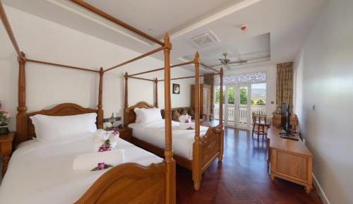 Twin Room with Mountain View