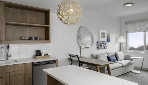 One-Bedroom King Suite with Sofa Bed 