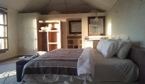 Deluxe Double Room with Shower