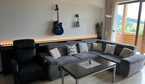 Two-Bedroom Apartment with Mountain View