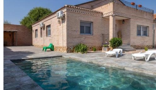 Four-Bedroom Holiday Home
