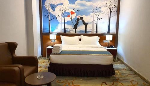 Queen Room