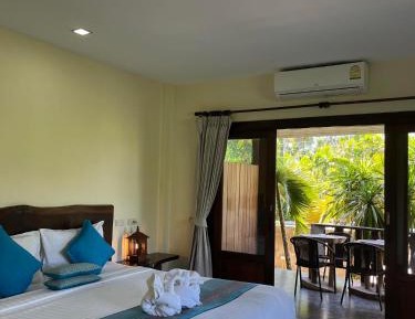 Double Room with Pool View