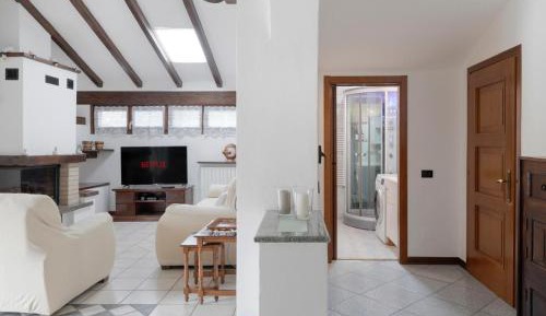 Three-Bedroom Apartment with Balcony