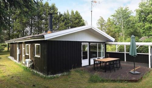 Three-Bedroom Vacation Home 