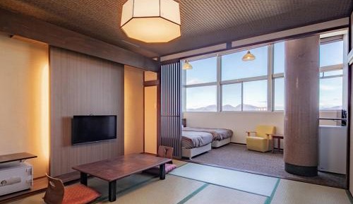 Family Room with Tatami Area