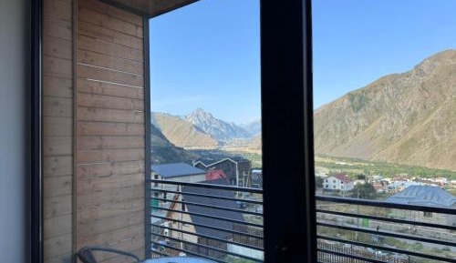 Twin Room with Mountain View