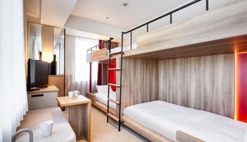 Loft Bed for 4 People - Non-Smoking