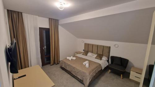 Double Room with Balcony (2 Adults + 1 Child)