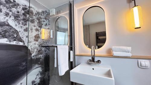 Standard Room - 2 Single Beds