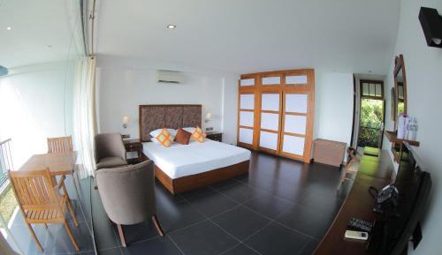 Superior Double or Twin Room with Mountain View