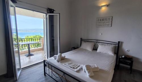 Studio with Sea View