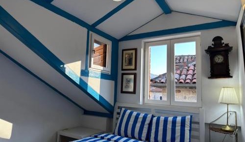 Deluxe One-Bedroom Apartment with City View