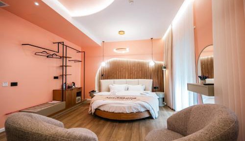 Junior Suite with Balcony