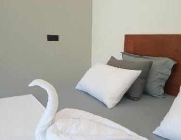 Family Room with Garden View