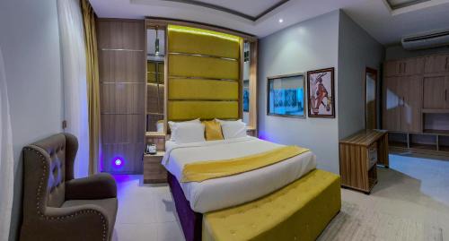 Standard Suite