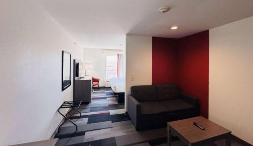 King Studio with Sofa Bed