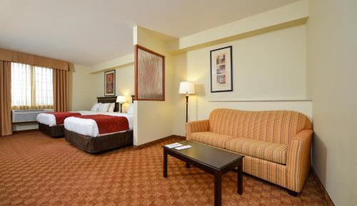 King Suite with Two King Beds - Non-Smoking