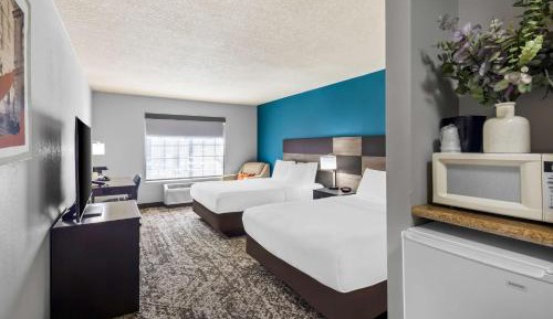 Queen Room with Two Queen Beds - Non-Smoking