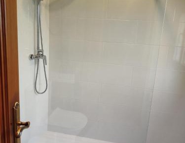 Twin Room with Private Bathroom