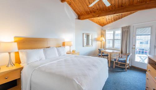 King Room with Balcony