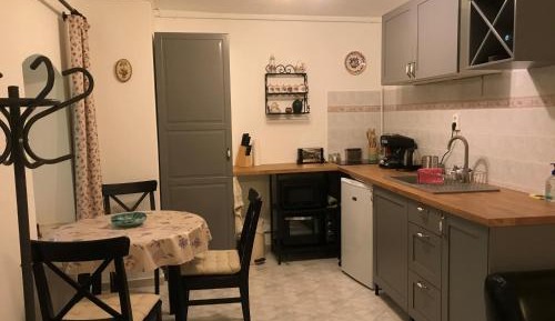 Studio Apartment