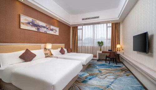 Twin Room with Shower