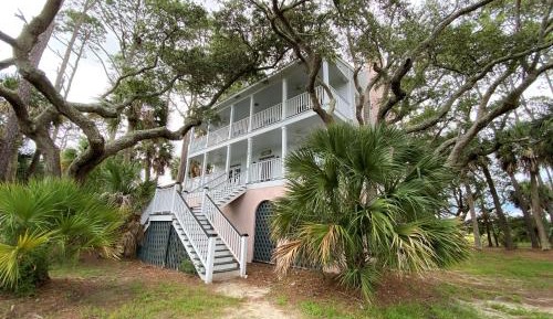 Three-Bedroom Holiday Home 