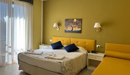 Deluxe Triple Room