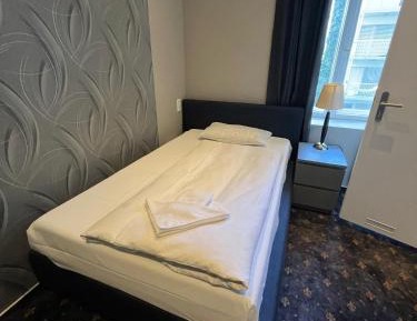 Deluxe Single Room