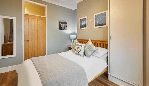 Three-Bedroom Holiday Home 