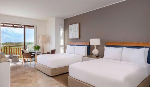 Family Connecting Garden Plus King Room with Two Queen Beds